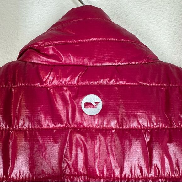 Vineyard Vines Shiny Mountain Weekend Quilted Vest Beet Red Women’s Size Medium - Picture 8 of 9